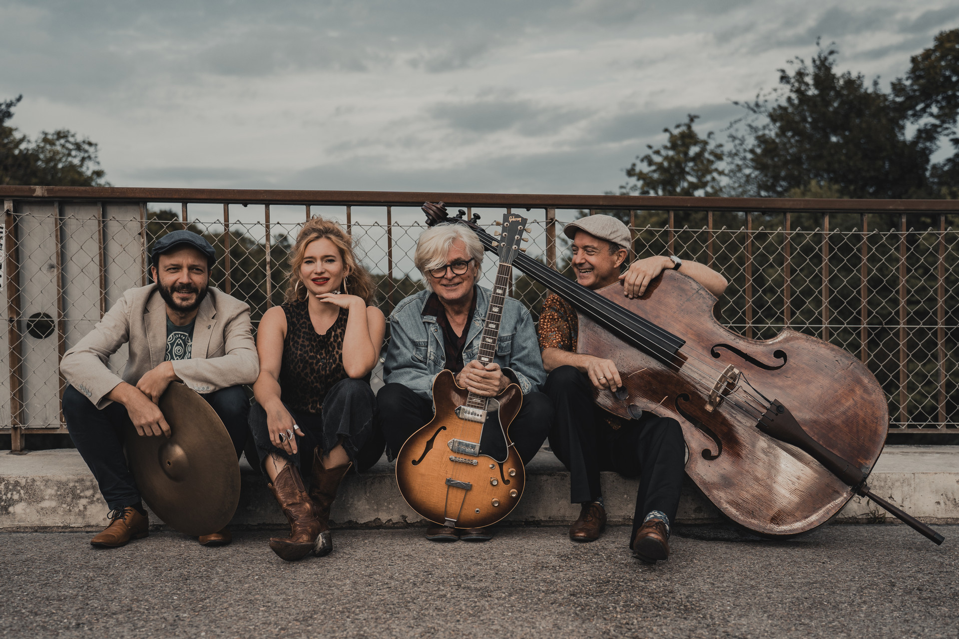 Lady R and the Paulinettes