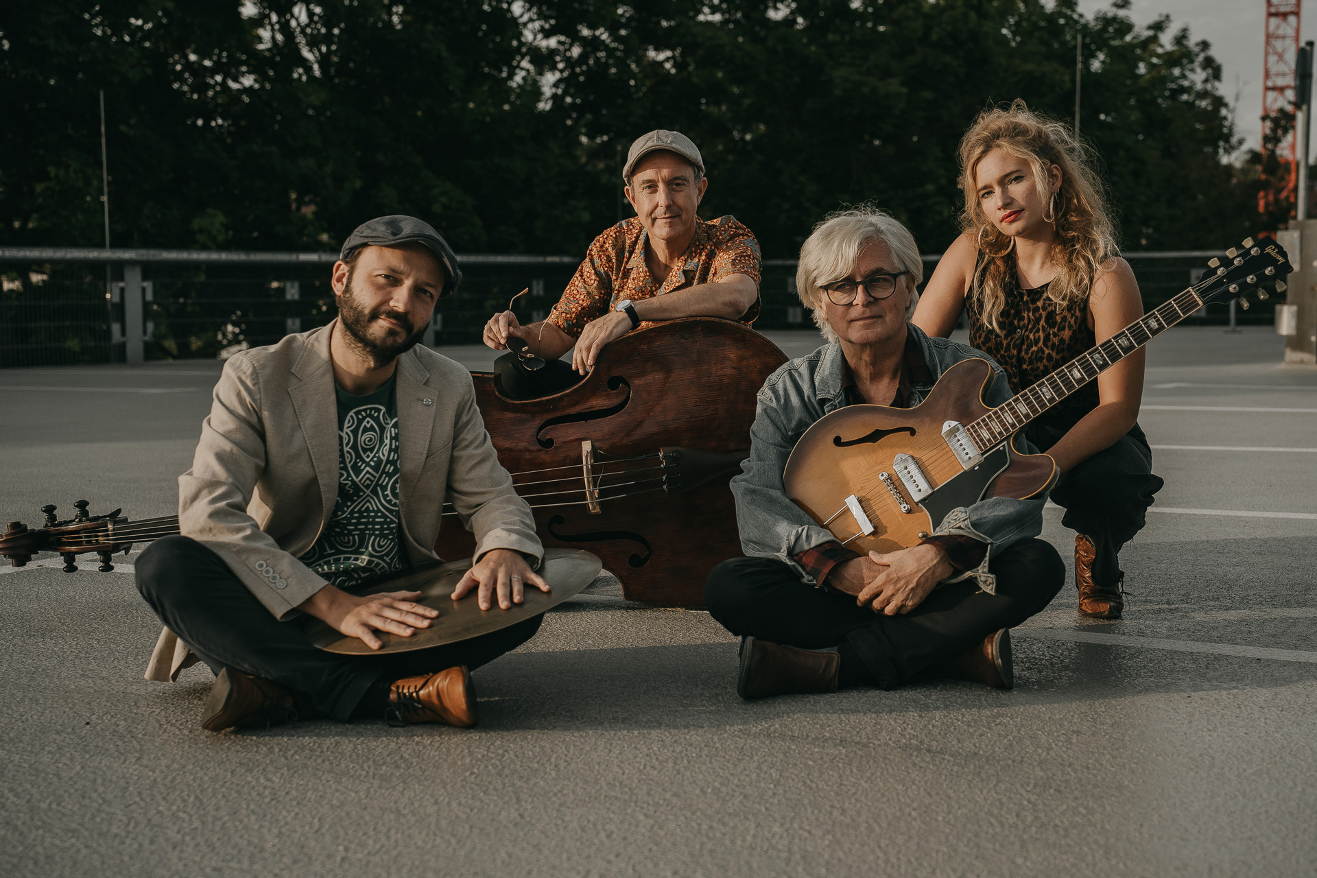 Lady R and the Paulinettes